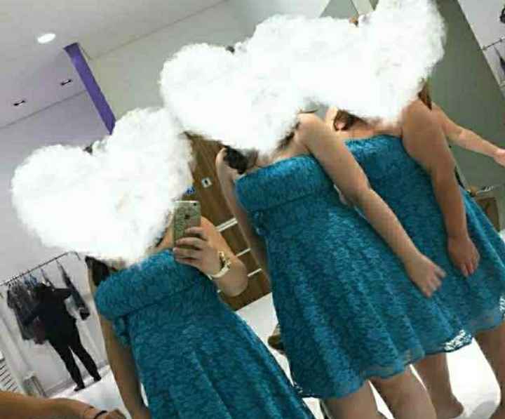Show off your bridesmaid dresses! - 1
