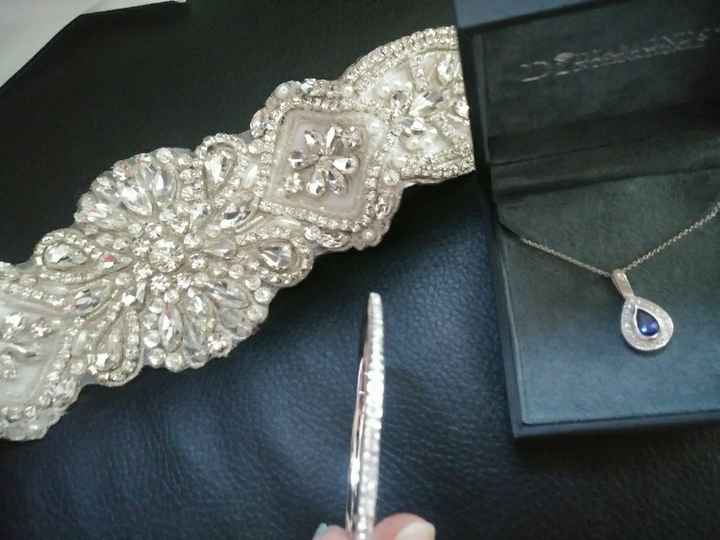 Jewelry and head pieces. - 1