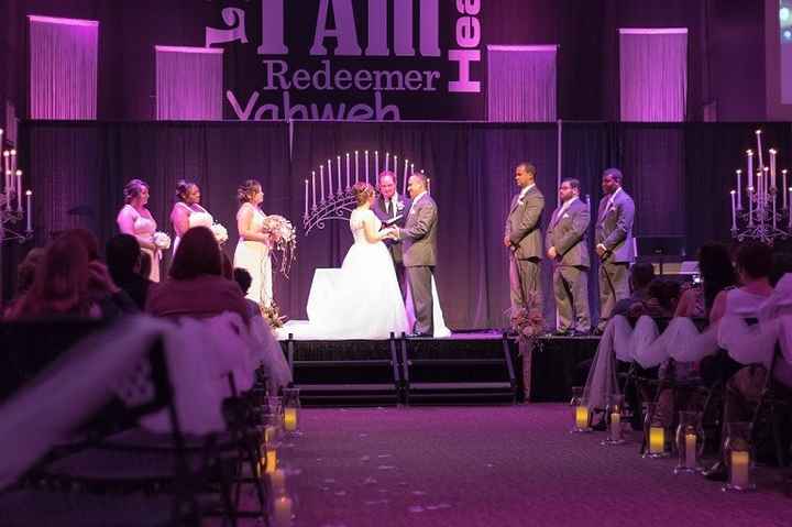 BAM! My less than 10k wedding (pro pics!) I can't stop posting pics!