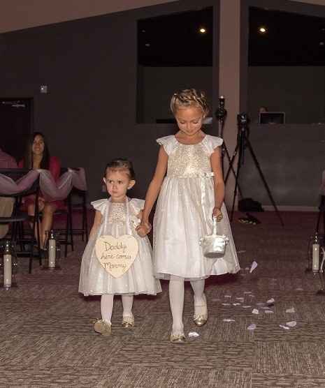BAM! My less than 10k wedding (pro pics!) I can't stop posting pics!