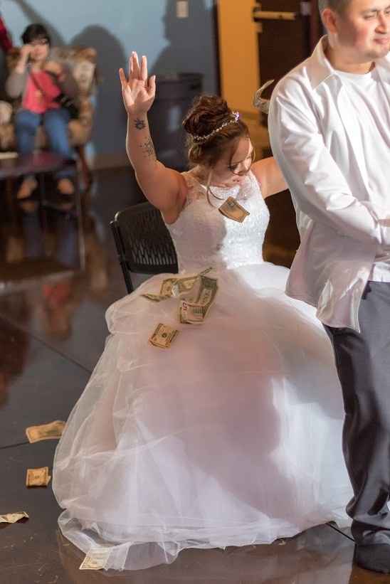 BAM! My less than 10k wedding (pro pics!) I can't stop posting pics!