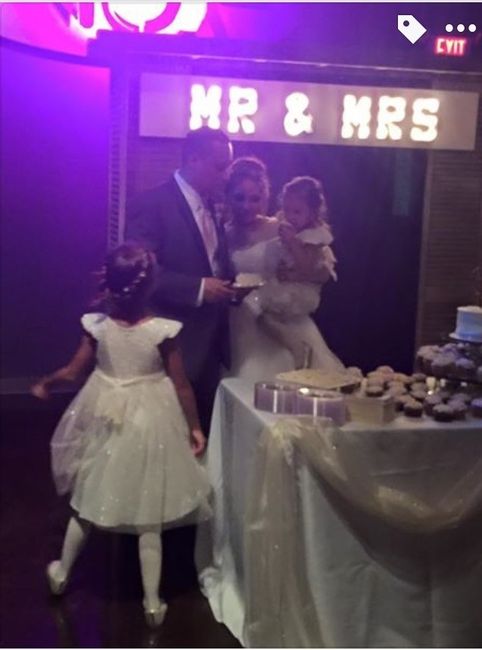 I'm married!!!! A couple of pics:)