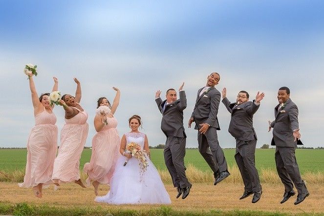 BAM! My less than 10k wedding (pro pics!) I can't stop posting pics!