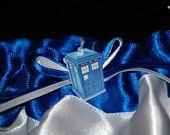 It's been decided...Theme change! Allons-y!