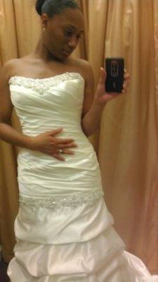 I'm not IN LOVE w/ my wedding dress :(