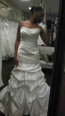 I'm not IN LOVE w/ my wedding dress :(