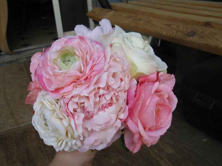 Are fake flowers tacky?