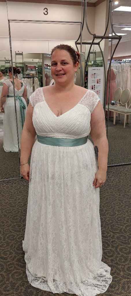 Dress shopping- Share your story! - 4