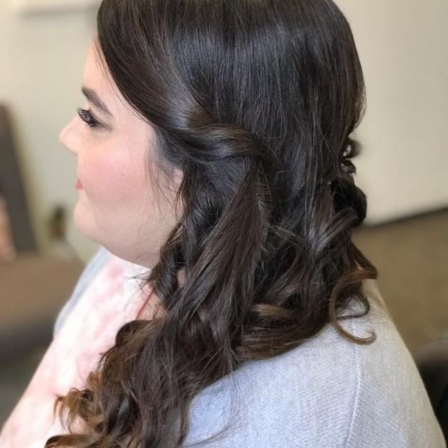 Wedding hair for a dress with a detailed back? - 1