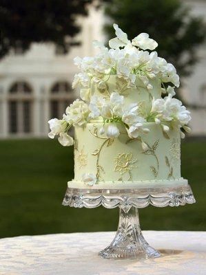 Can I see your wedding cake?