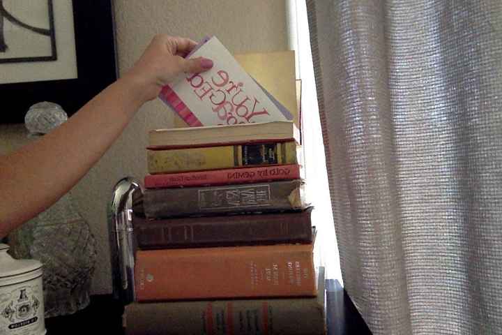 Show me your wedding card box. =)