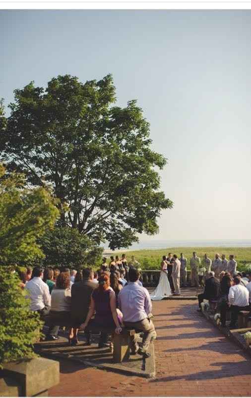 Help me decorate my venue!