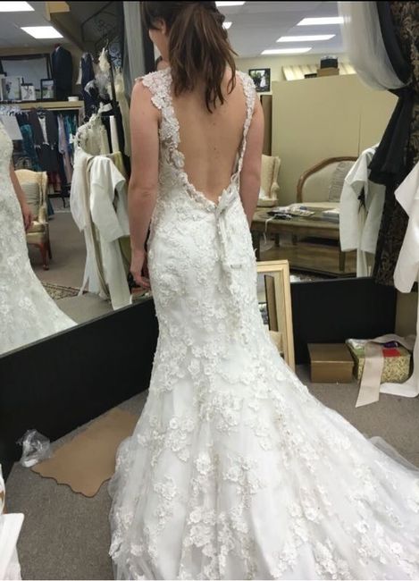 Let me see your DRESS!