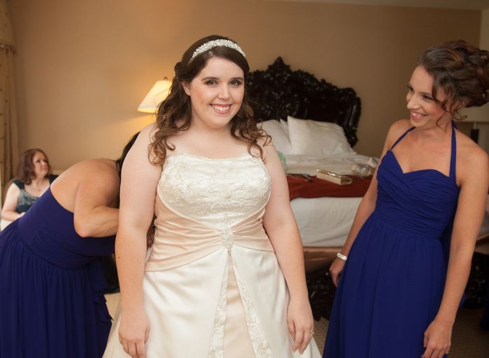 I cant find a wedding dress that would look good with my huge hips!