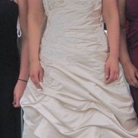 Plus sized brides - show off your dress!