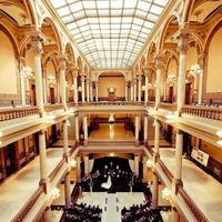 Does my dress match my venue?