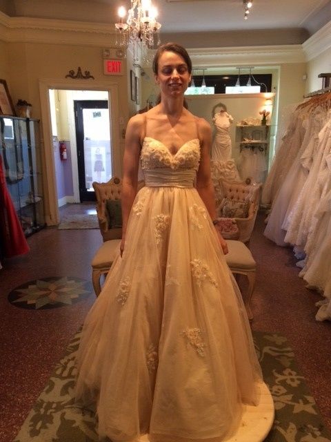 I need more dress porn in my life...