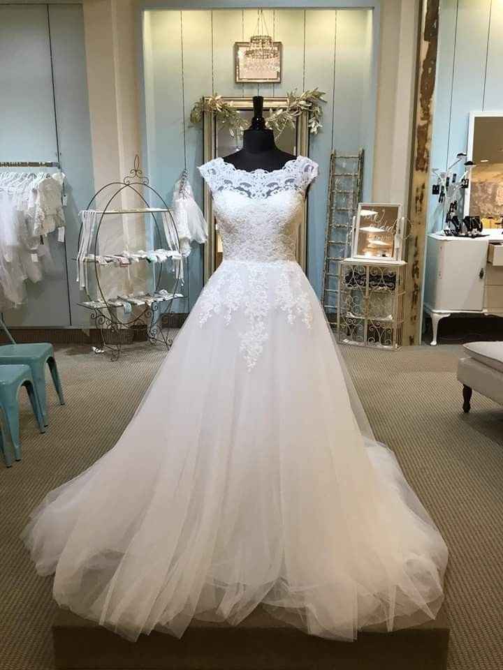 Finding my dream dress in a picture - 1