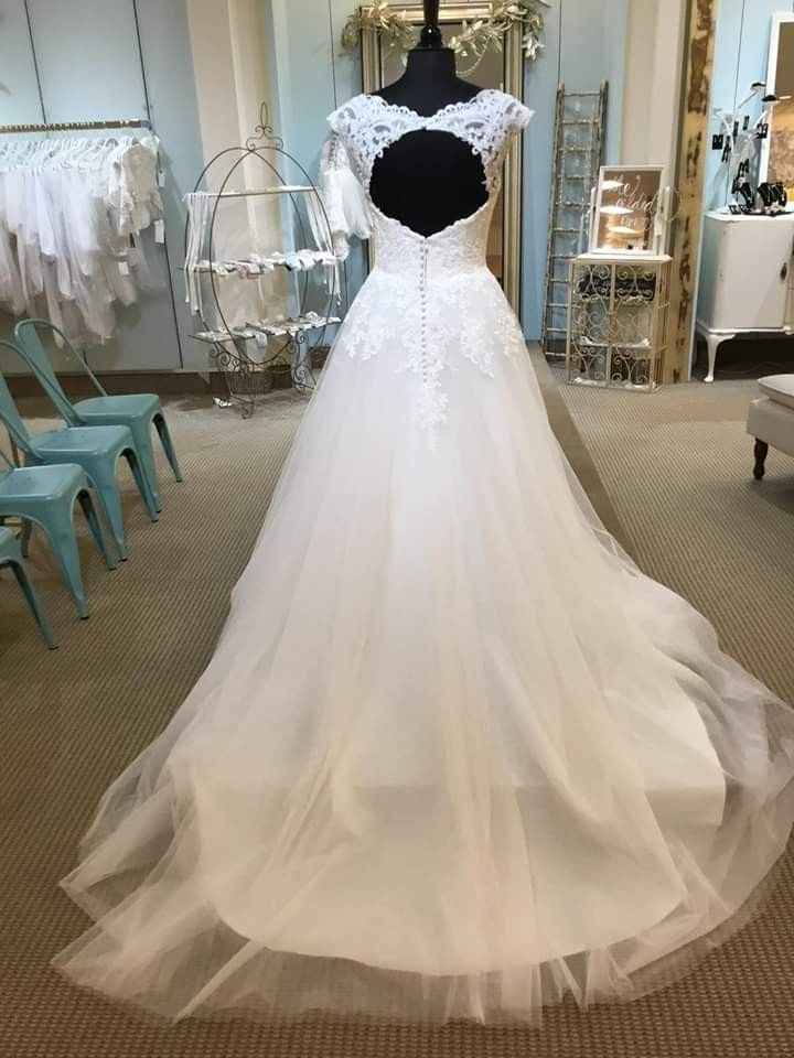 Finding my dream dress in a picture - 2