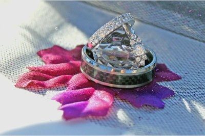 Show off your Wedding Band/Ring