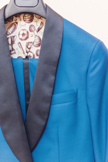 Groomsmen Attire - Matching or Mixing It Up? 2