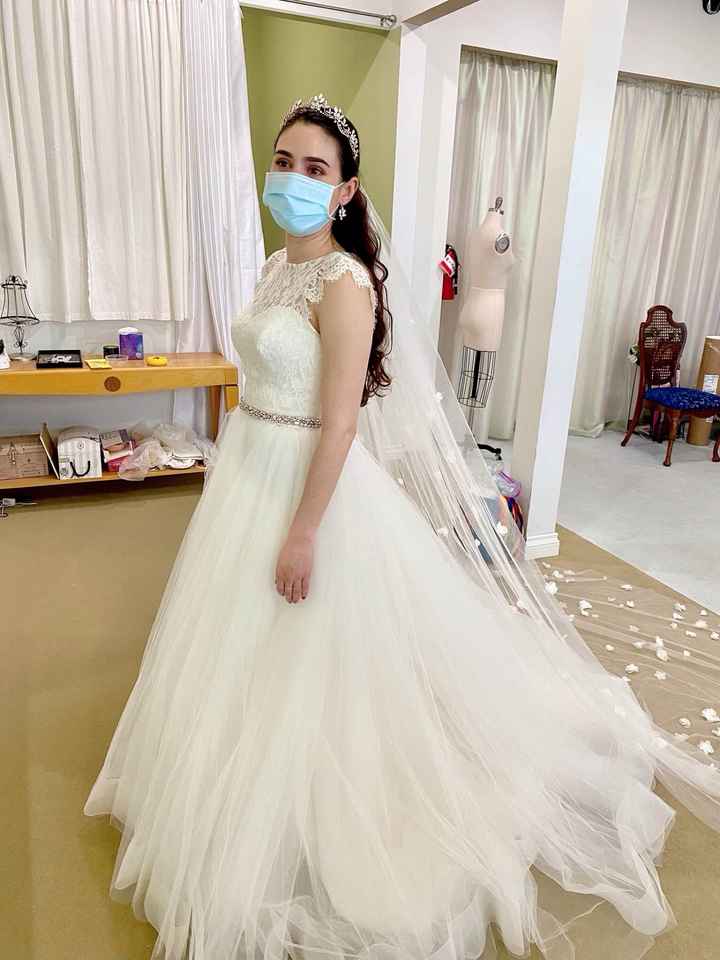 Feeling Down, Show me your dresses on you - 1