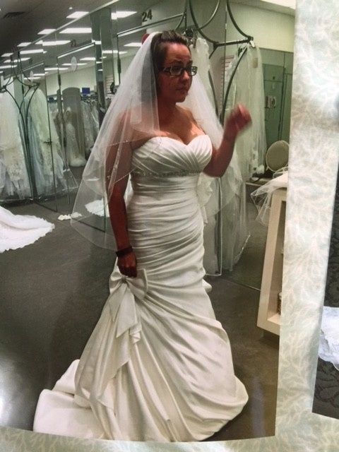 Maybe found the dress!!