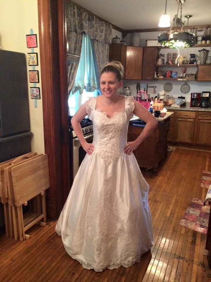 The saga on redoing my mom's wedding dress continues..