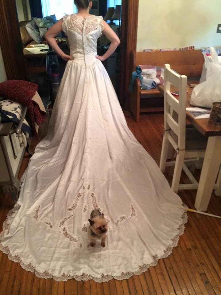 The saga on redoing my mom's wedding dress continues..