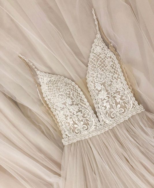 Describe this dress style? - 6