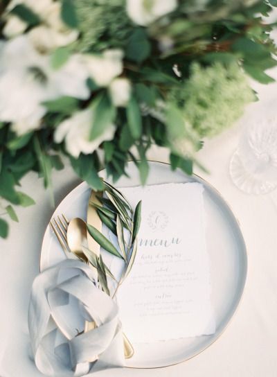 Where can i find place setting greenery for wedding tables? 1