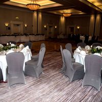 Costco flowers/greenery  round table pics a - 2