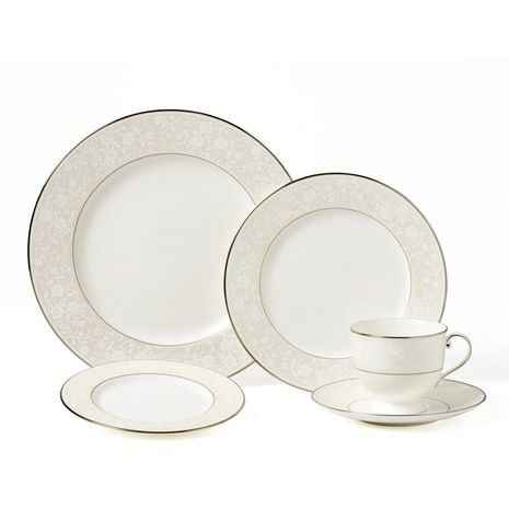 Speaking of dinnerware.......