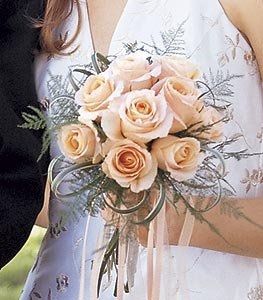 Flower Ideas.... Need to find a nice look for my bouquet