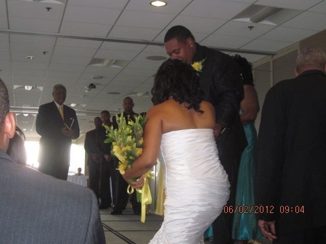 I AM MARRIED, AND BACK FROM MY HONEY MOON!!!!!See Picks