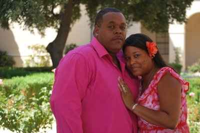 Ok......My Engagement Photos are back......