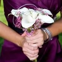 Wedding is next month and i do not have flowers picked out! Help!