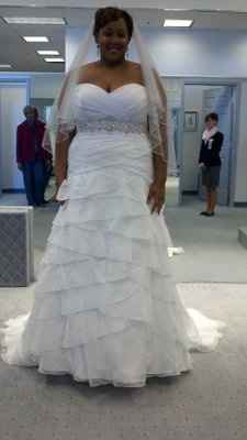 AHHHHH!!!...MY DRESS WILL BE HERE IN 6 WEEKS!!!!***PICS***