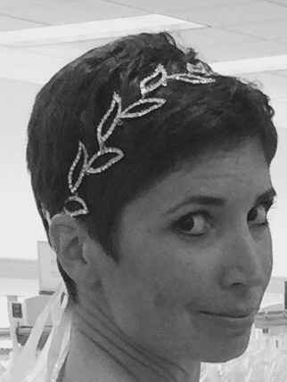 Only ONE Pixie cut in the Short Hairstyle section?