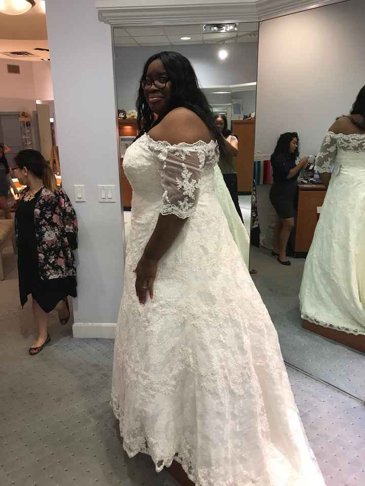 My wedding dress is ready!!