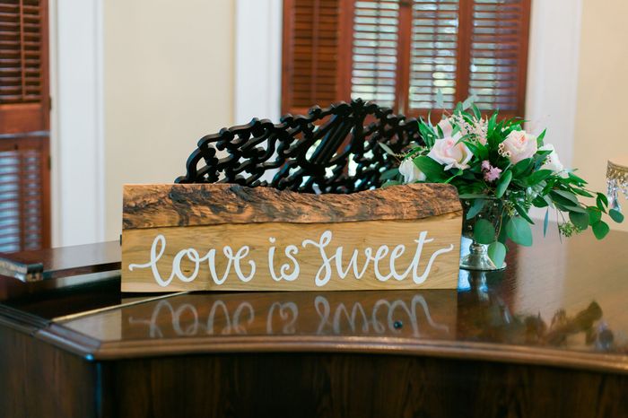 Rustic Romantic Wedding Decor - 1