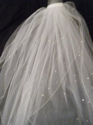 Veil/headpiece to wear with purple wedding dress?