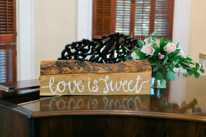 Rustic Romantic Wedding Decor - 1