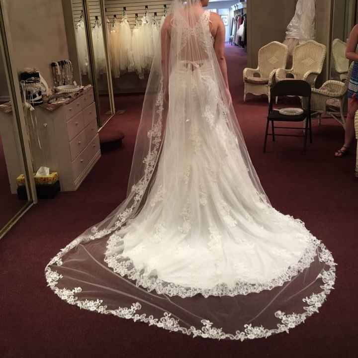 I wanna see your wedding dress!