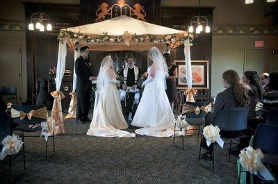 Can a dress be too big for a wedding with only 17 guests?