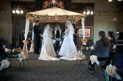 ALUMNI Brides of Wedding Wire....