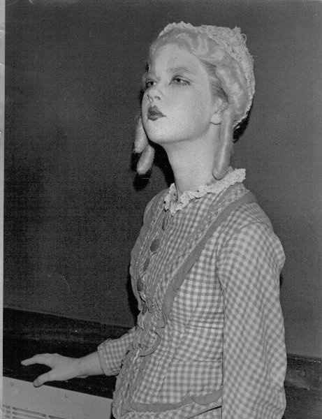 Throwback Thursday 1: Which WW Bride was the nerdiest kid? *PICS*