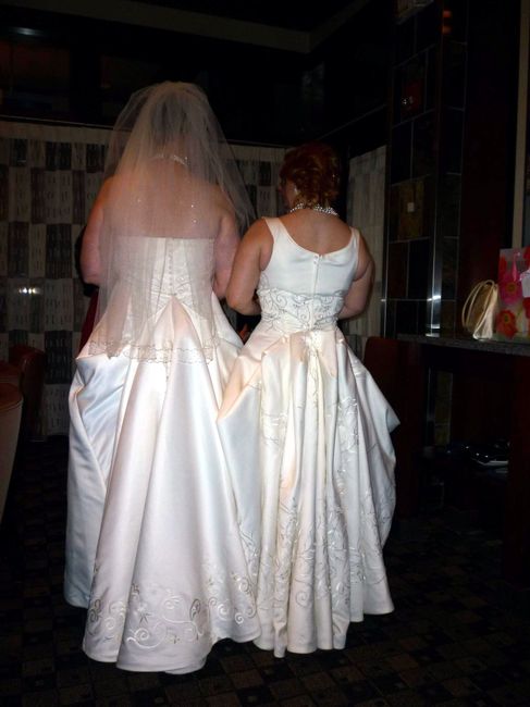 Show me your bustle!