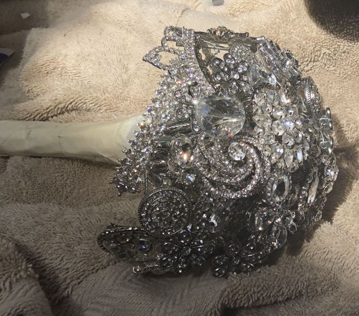 Brooch bouquet! - 1