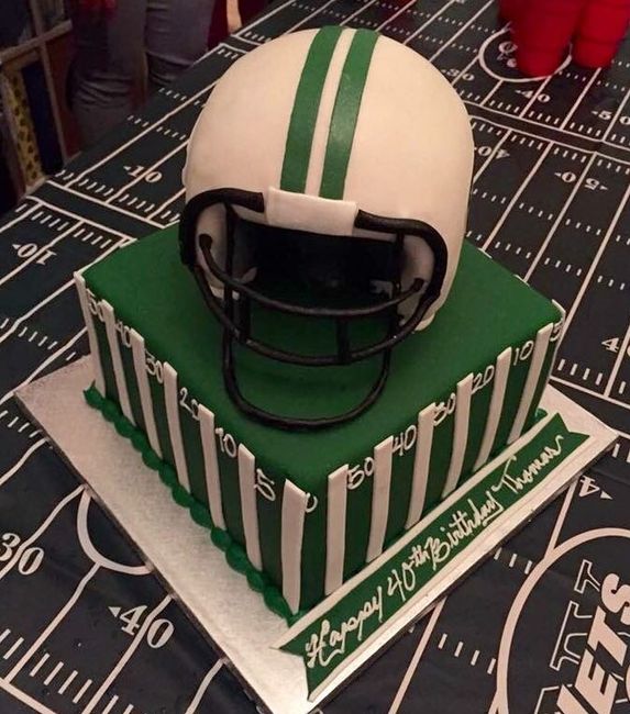 Did you/are you having a Groom's cake?  Share pictures please!